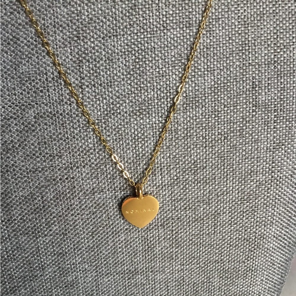 NOMINAL LETTER  HEART CHARM 18K GOLD NECKLACE NWOT NO BOX NO DUST BAG - Picture 4 of 15
